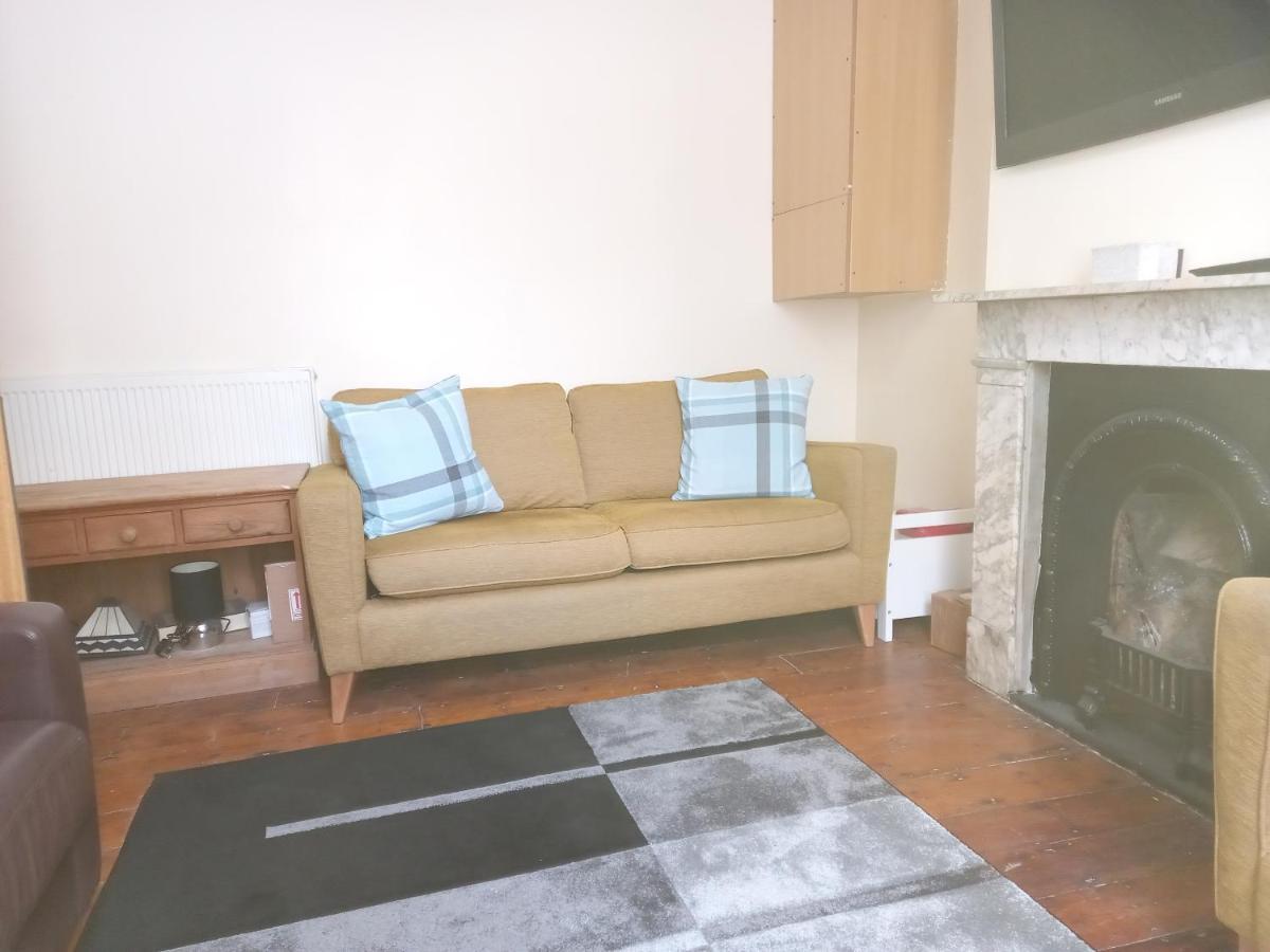 Bubblesbnb- 4 Bedroom House Londres Extérieur photo